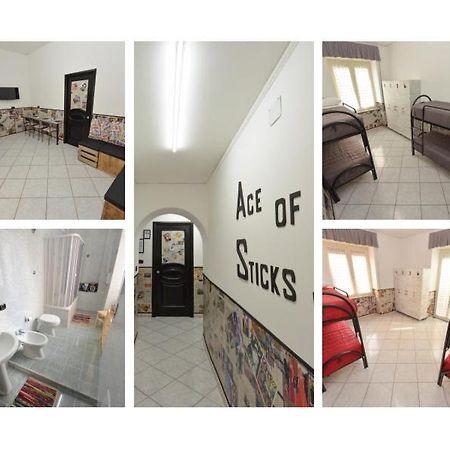 Ace Of Sticks Apartment เนเปิลส์ ภายนอก รูปภาพ