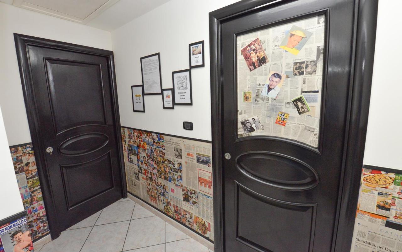 Ace Of Sticks Apartment เนเปิลส์ ภายนอก รูปภาพ